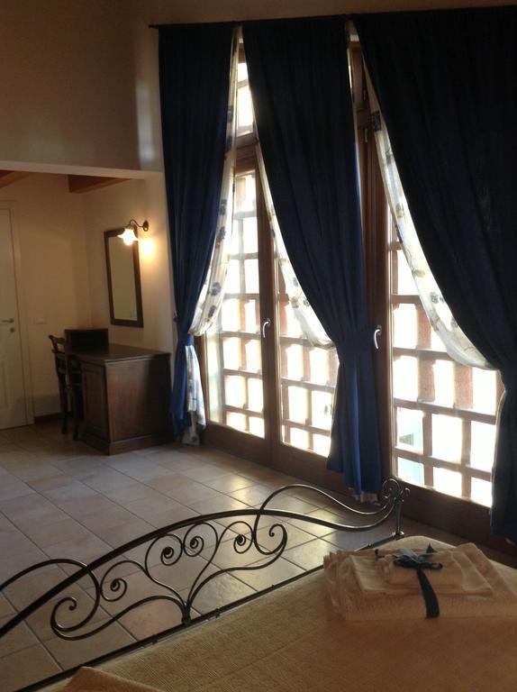 Hotel Agriturismo Anna Caterina Castelnuovo del Garda Zimmer foto