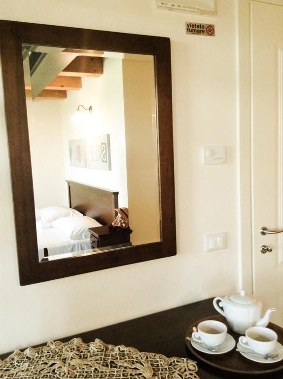 Hotel Agriturismo Anna Caterina Castelnuovo del Garda Zimmer foto